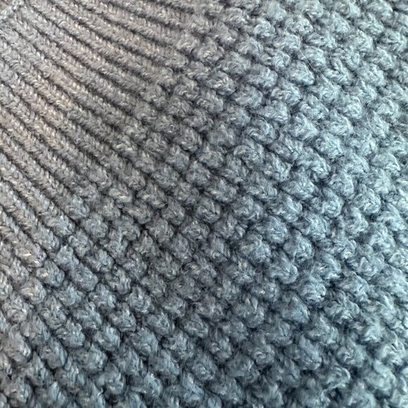 GAP Waffle Knit Blue Unisex Scarf - Picture 3 of 7